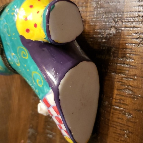 Small Trinket box shoe with roses - Picture 6 of 6